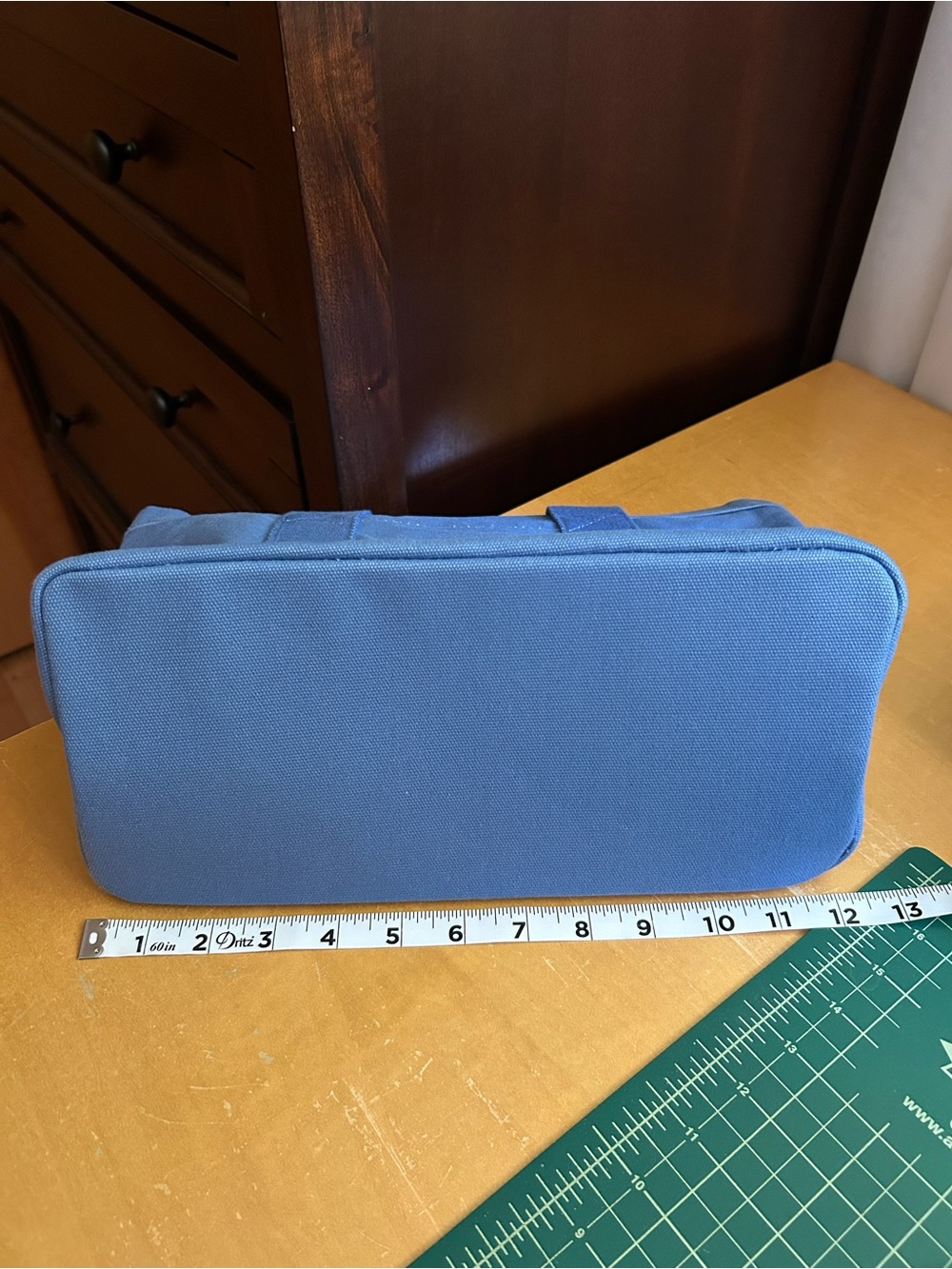 Levenger Tiny Book tote - Picture 10 of 10